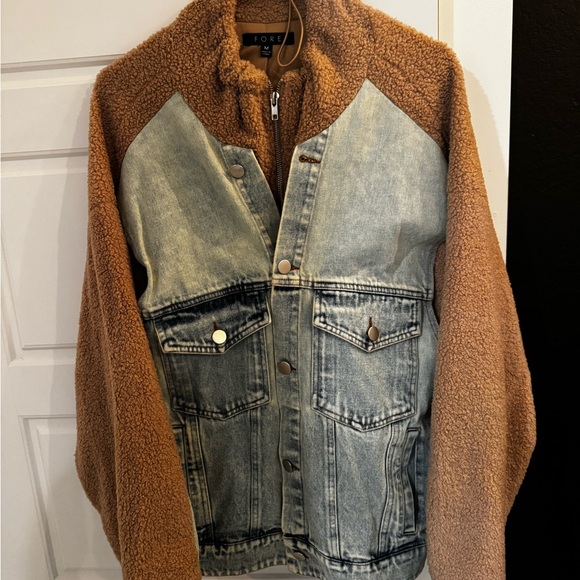 Like new Denim/Sherpa Jacket! - Picture 2 of 5